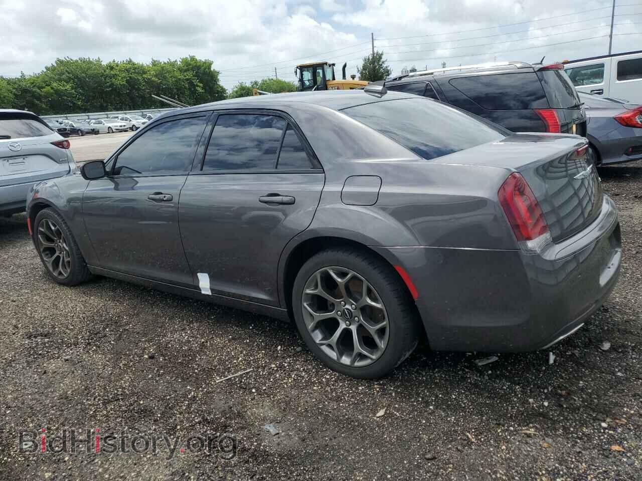2018 CHRYSLER 300 - VIN: 2C3CCAAG4JH340372 - Фото 2