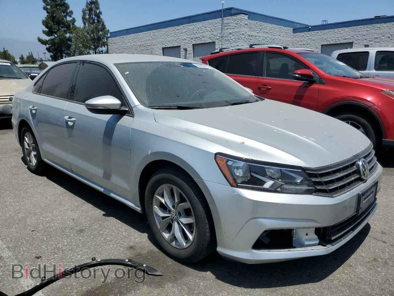 2018 VOLKSWAGEN PASSAT - VIN: 1VWAA7A39JC019680 - Фото 4