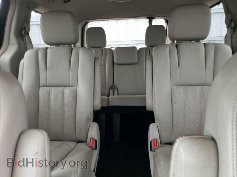 2011 Chrysler MINIVAN (VIN 2A4RR8DG2BR676231) — фото 10 из 14