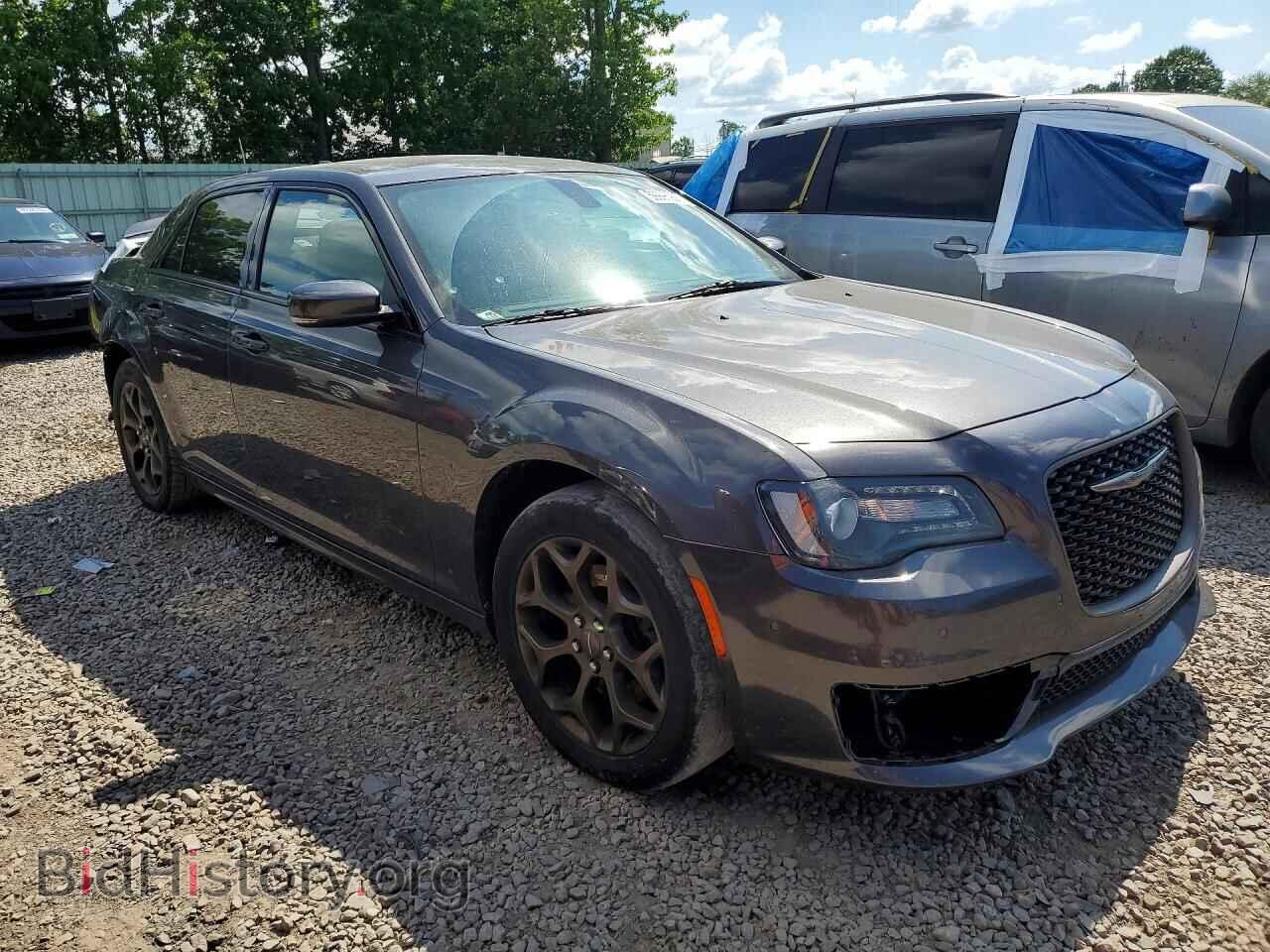 2019 CHRYSLER 300 - VIN: 2C3CCAGG6KH550643 - Photo 4