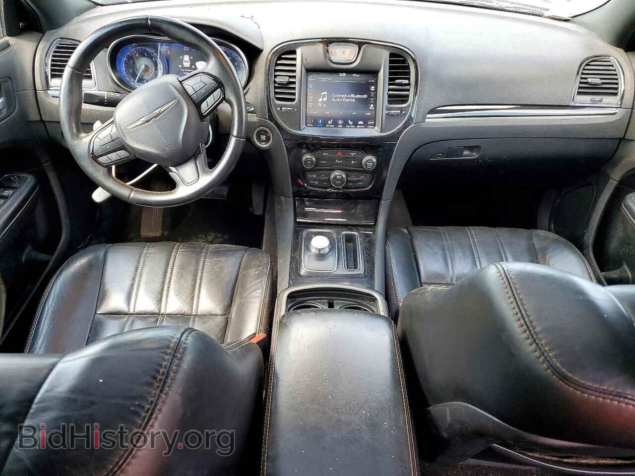 2019 CHRYSLER 300 - VIN: 2C3CCAGG6KH550643 - Photo 8