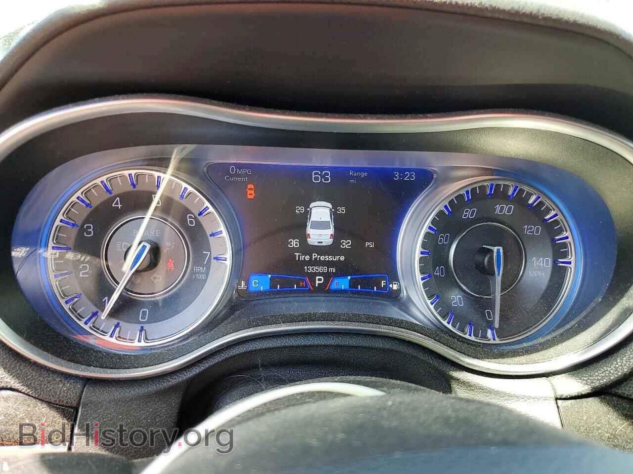 2019 CHRYSLER 300 - VIN: 2C3CCAGG6KH550643 - Photo 9