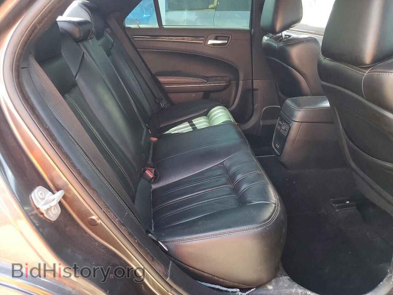 2019 CHRYSLER 300 - VIN: 2C3CCAGG6KH550643 - Photo 10