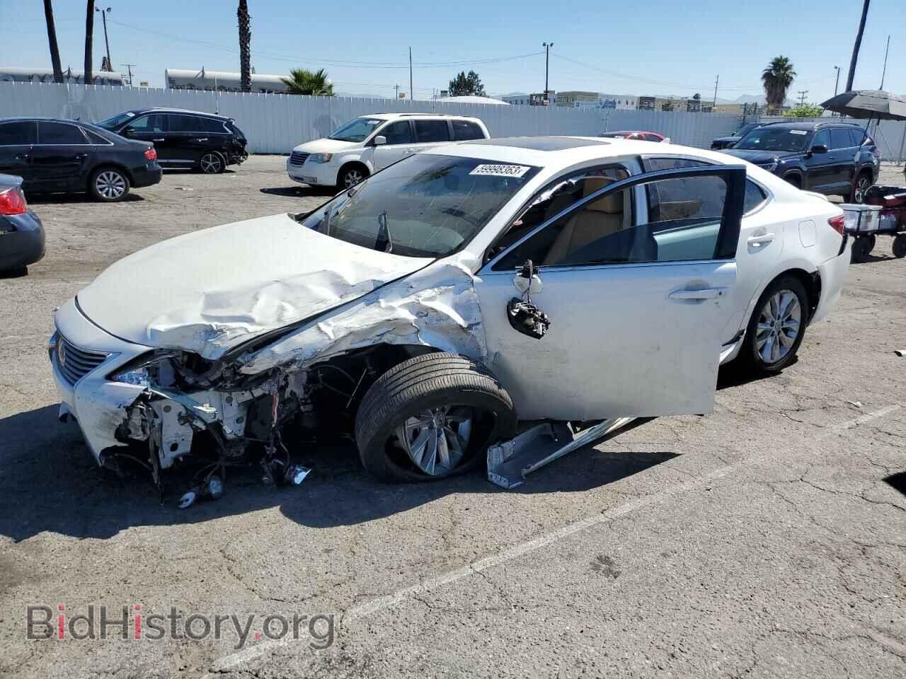Photo JTHBW1GG4E2057070 - LEXUS ES300 2014
