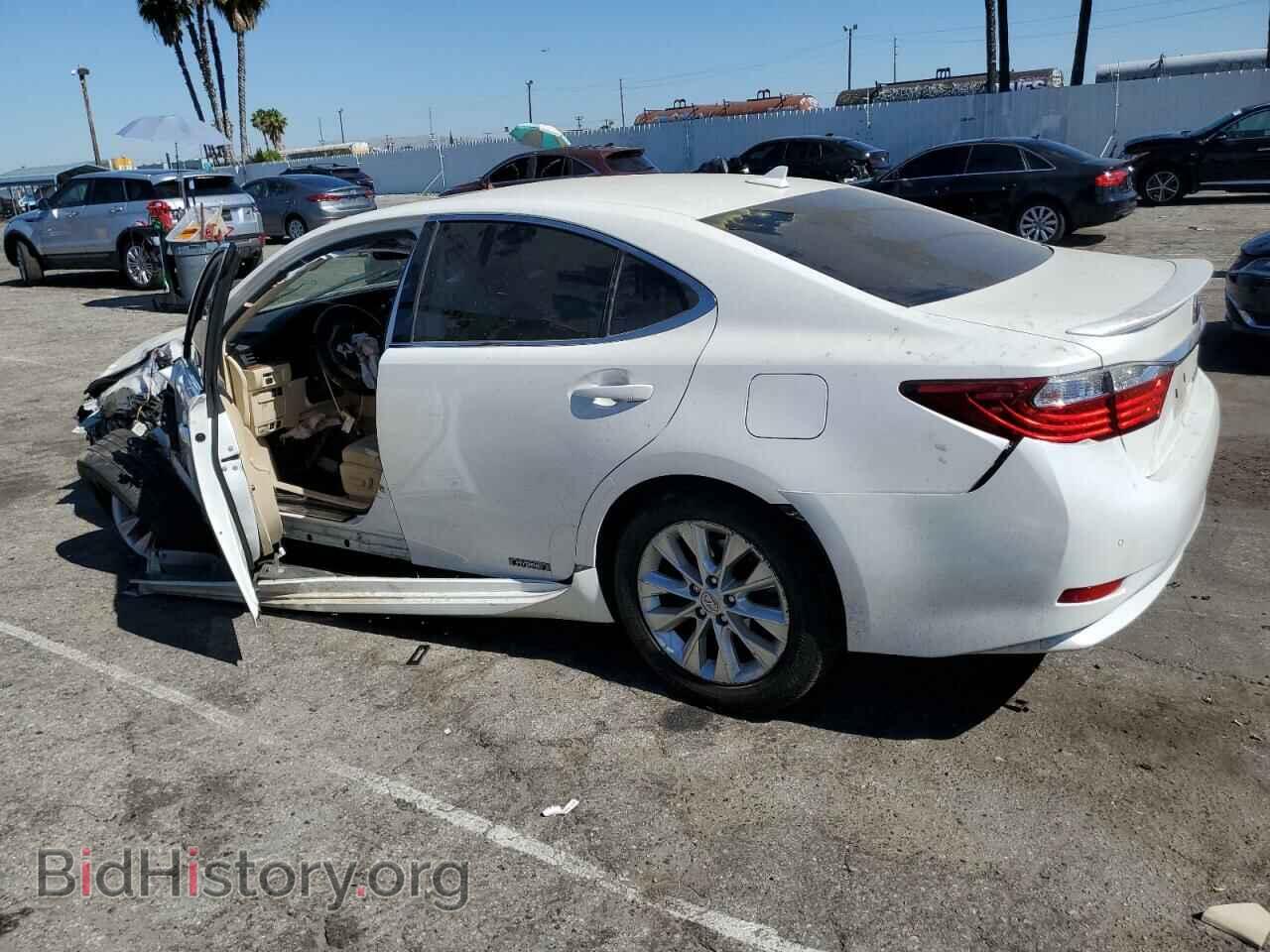 2014 LEXUS ES300 - VIN: JTHBW1GG4E2057070 - Фото 2