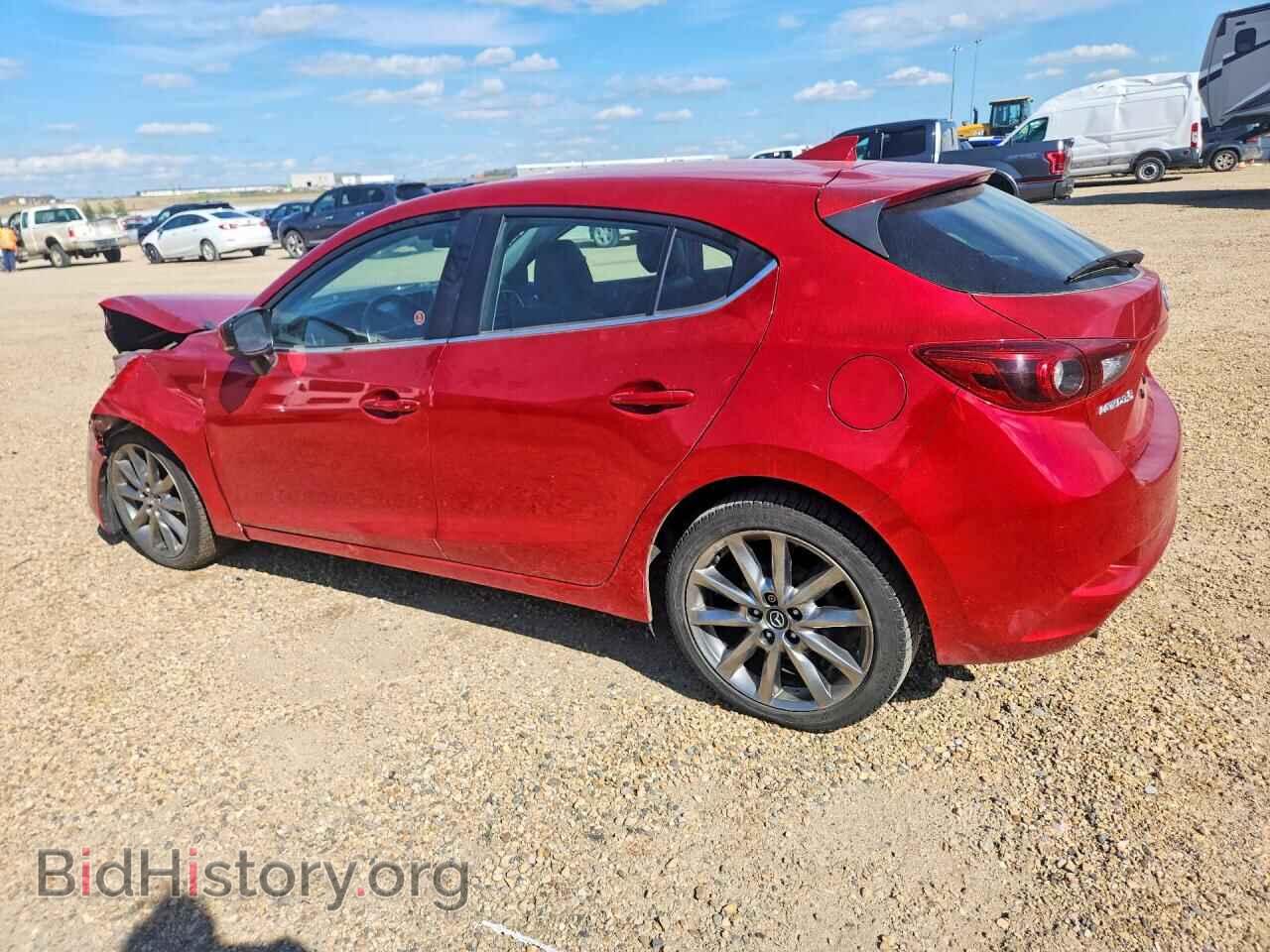 2018 MAZDA 3 - VIN: 3MZBN1M37JM167942 - Фото 2