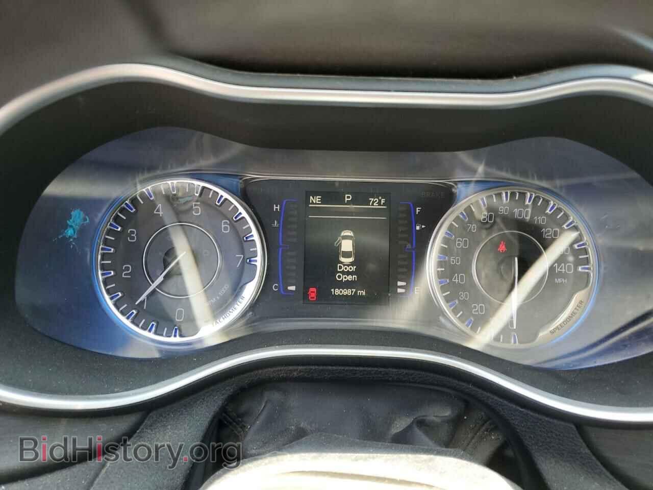 2016 CHRYSLER 200 - VIN: 1C3CCCAB8GN159100 - Фото 9