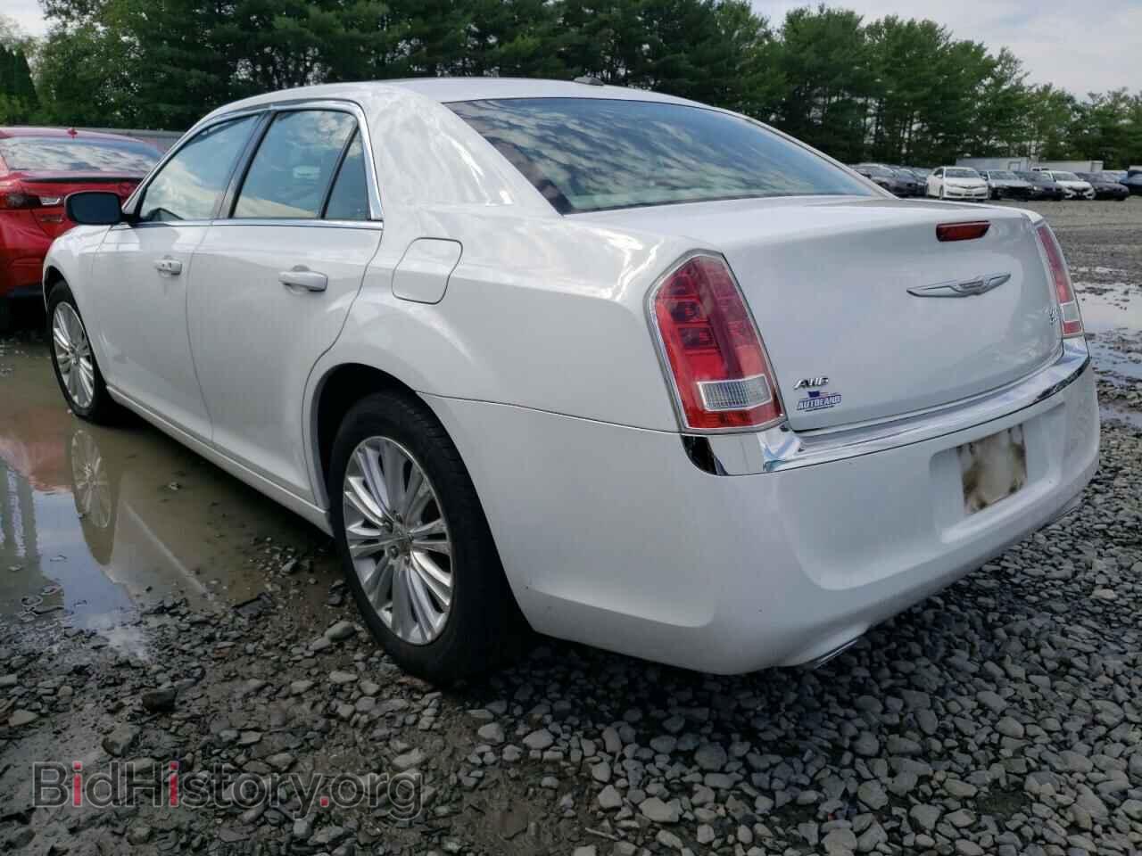 2013 CHRYSLER 300 - VIN: 2C3CCARG9DH528054 - Фото 2
