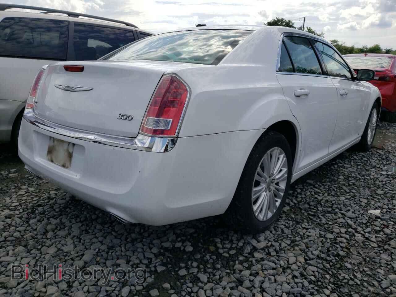 2013 CHRYSLER 300 - VIN: 2C3CCARG9DH528054 - Фото 3