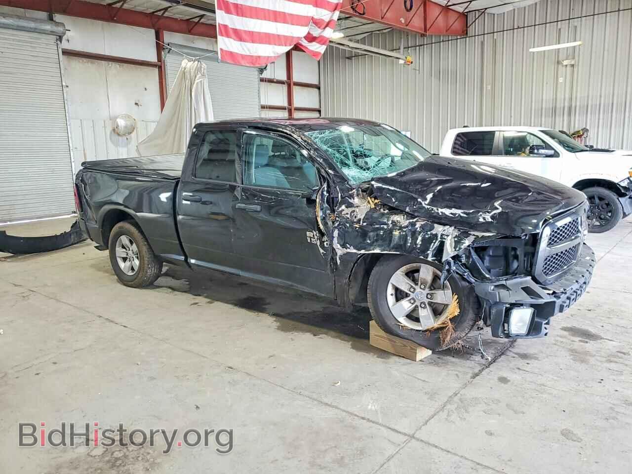 2018 RAM 1500 - VIN: 1C6RR7FG0JS344256 - Photo 4