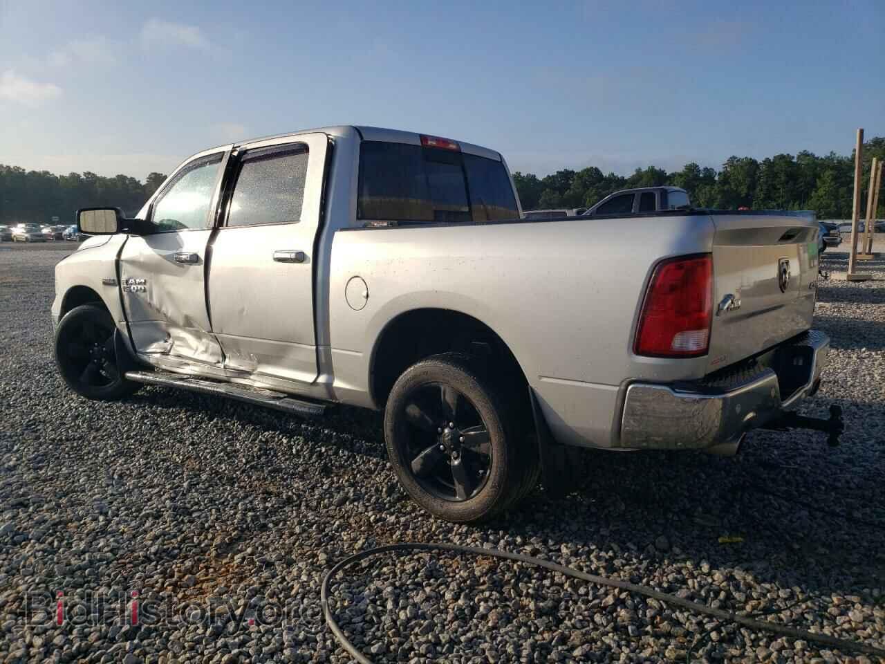2017 RAM 1500 - VIN: 3C6RR7LT3HG582587 - Фото 2