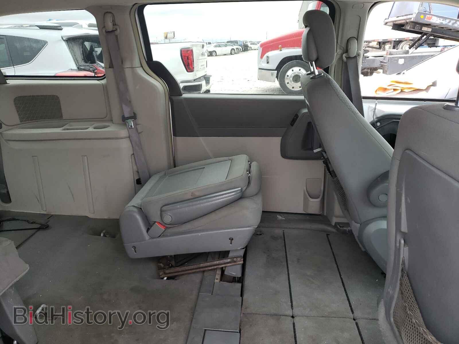 2010 CHRYSLER MINIVAN - VIN: 2A4RR5D11AR358707 - Фото 6