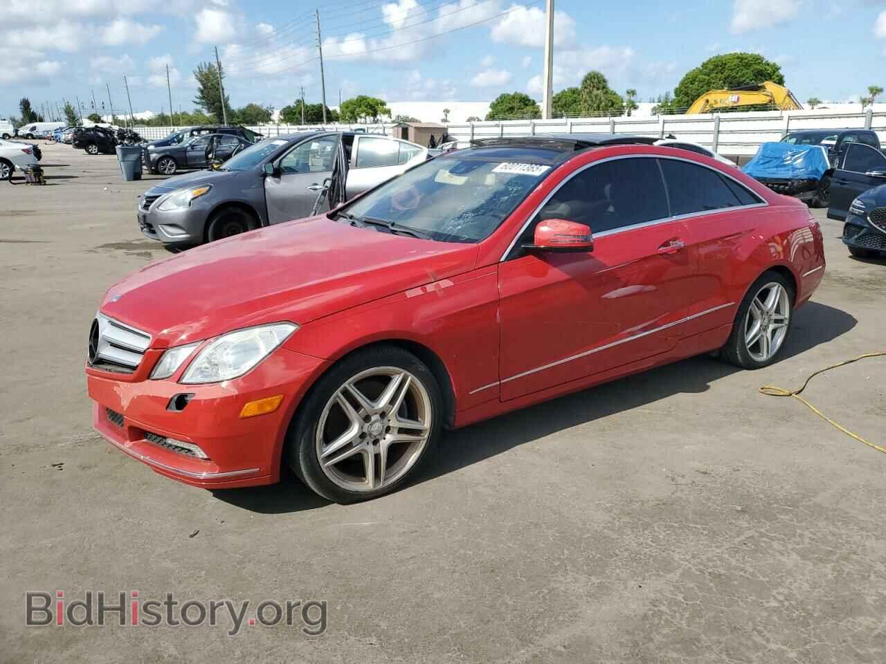 Photo WDDKJ5GB3BF094732 - MERCEDES-BENZ E-CLASS 2011
