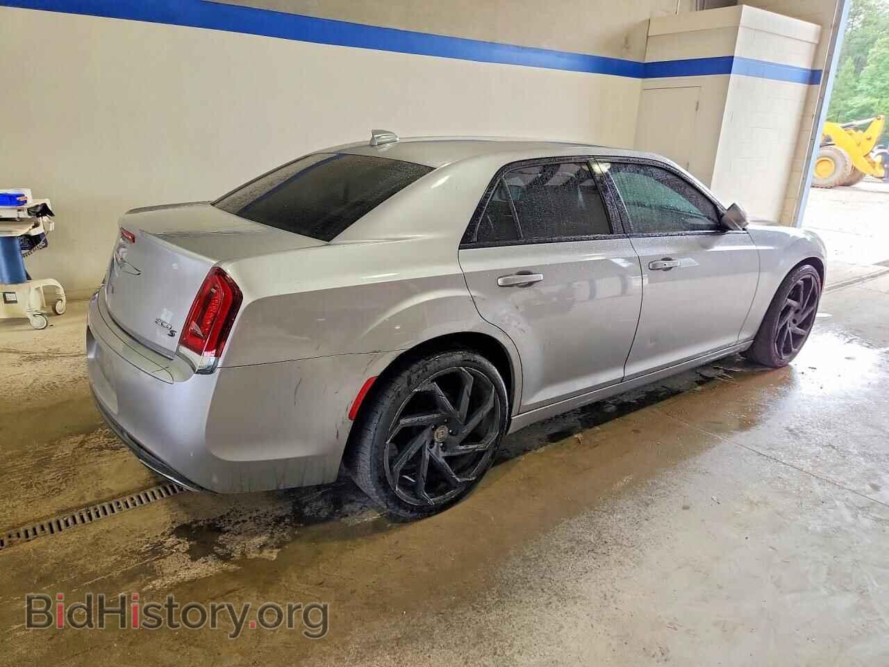 2017 CHRYSLER 300 - VIN: 2C3CCAGG0HH637348 - Photo 3