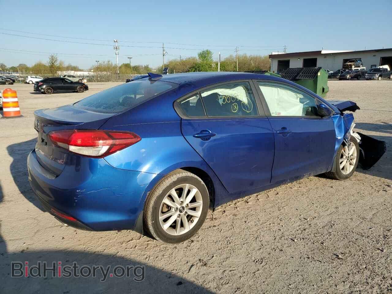 2017 KIA FORTE - VIN: 3KPFL4A70HE100638 - Фото 3