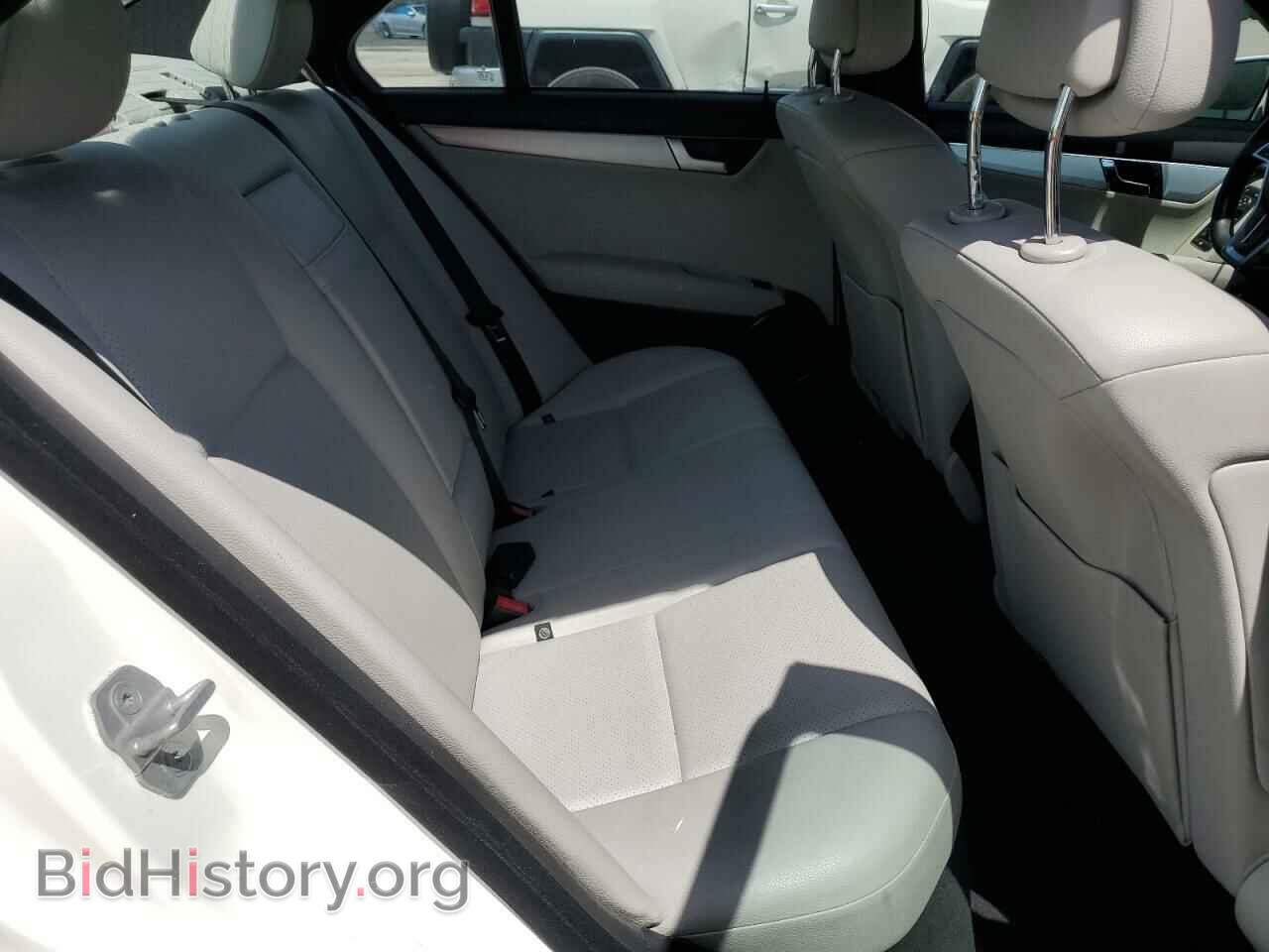 2013 MERCEDES-BENZ C-CLASS - VIN: WDDGF4HB1DA799304 - Фото 6