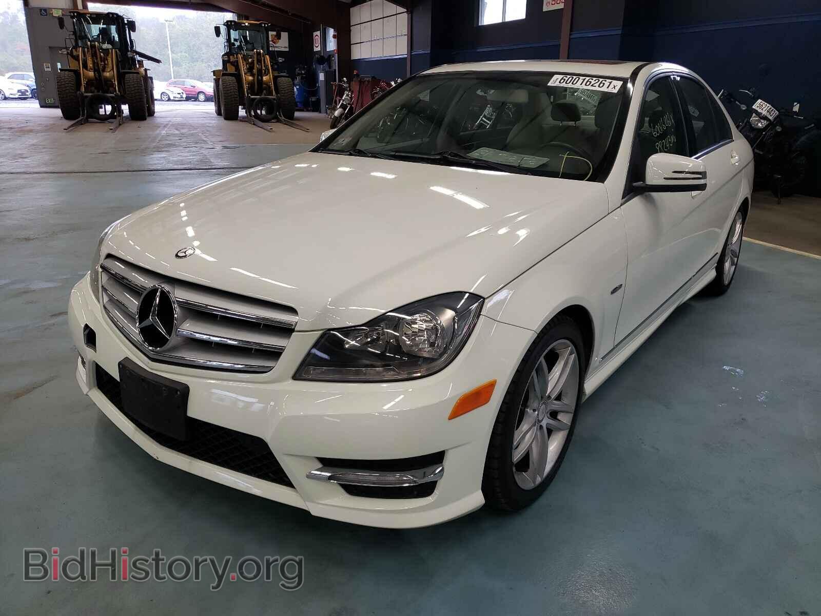 2012 MERCEDES-BENZ C-CLASS - VIN: WDDGF4HB1CA622055 - Фото 2