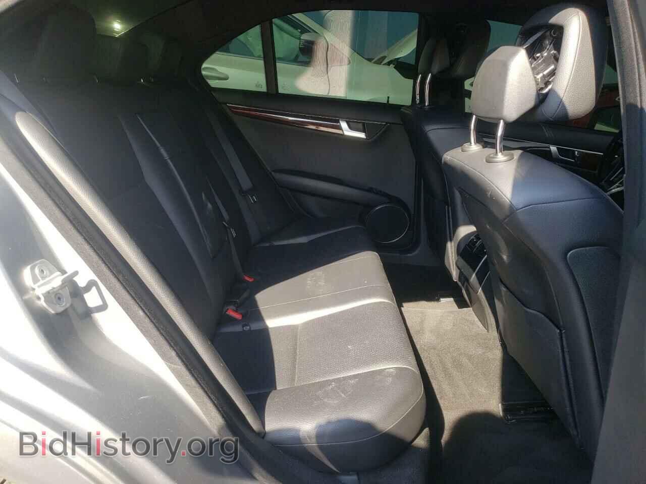 2012 MERCEDES-BENZ C-CLASS - VIN: WDDGF8BB1CA644976 - Фото 6
