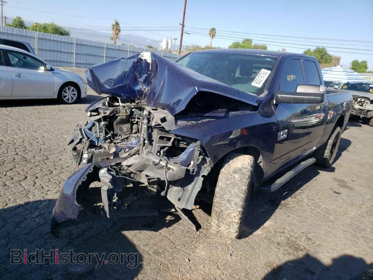 2018 RAM 1500 - VIN: 1C6RR7FG0JS270112 - Фото 2