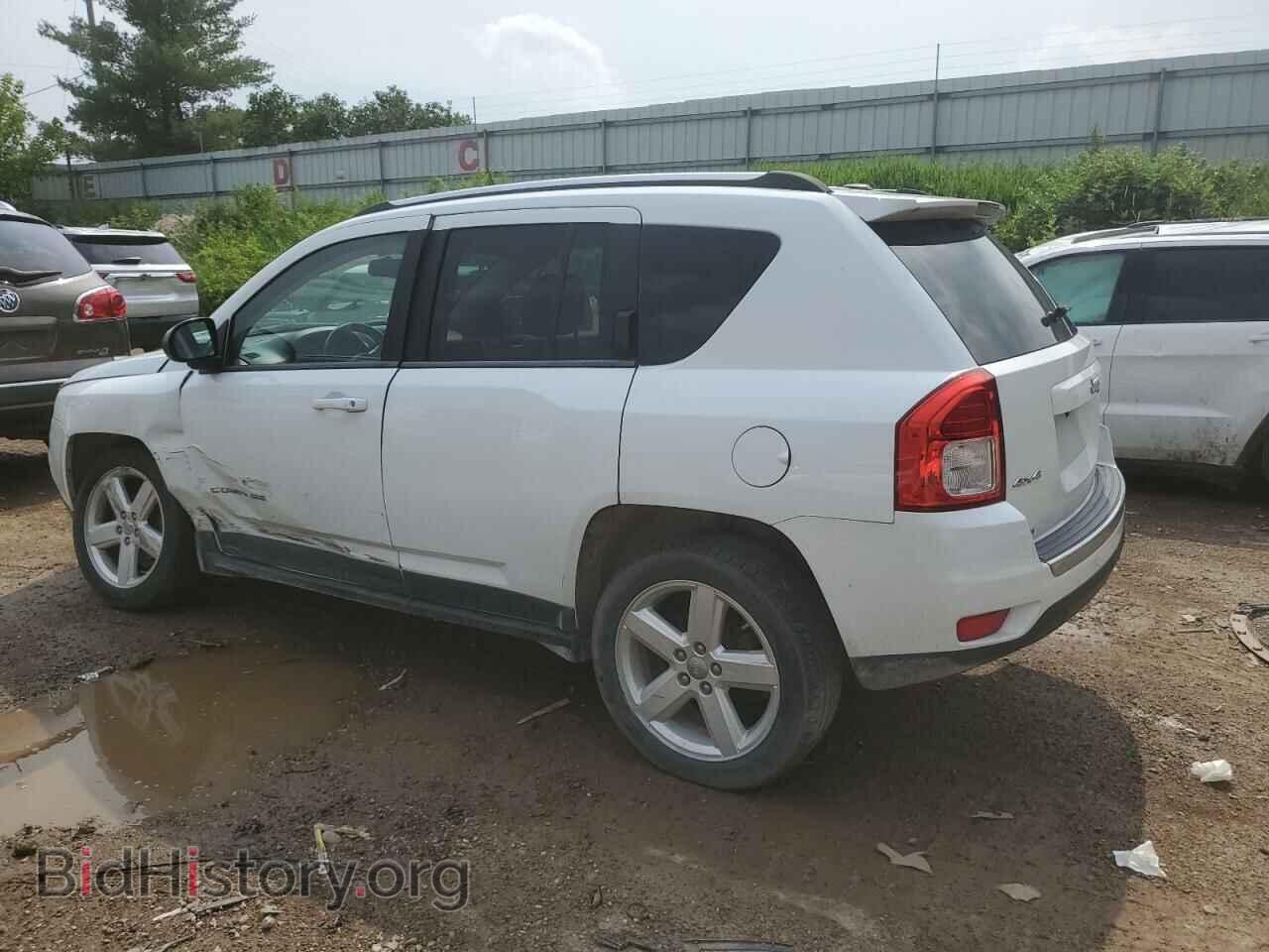 2011 JEEP COMPASS - VIN: 1J4NF5FB8BD207803 - Photo 2