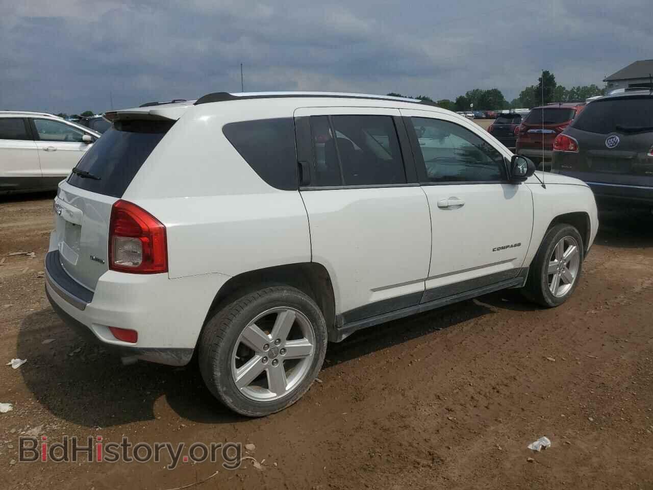 2011 JEEP COMPASS - VIN: 1J4NF5FB8BD207803 - Photo 3