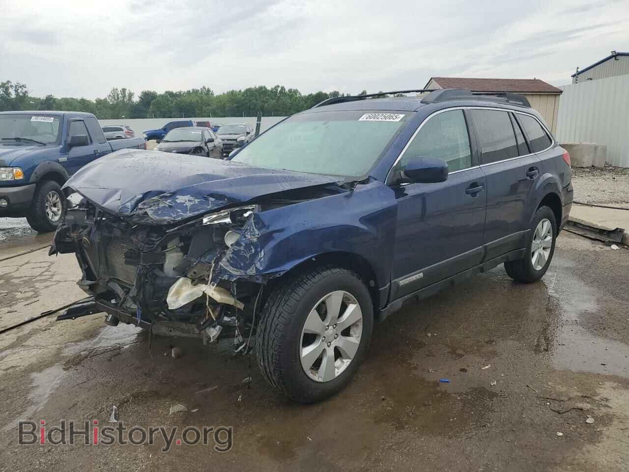 Photo 4S4BRBGC2B3438218 - SUBARU OUTBACK 2011