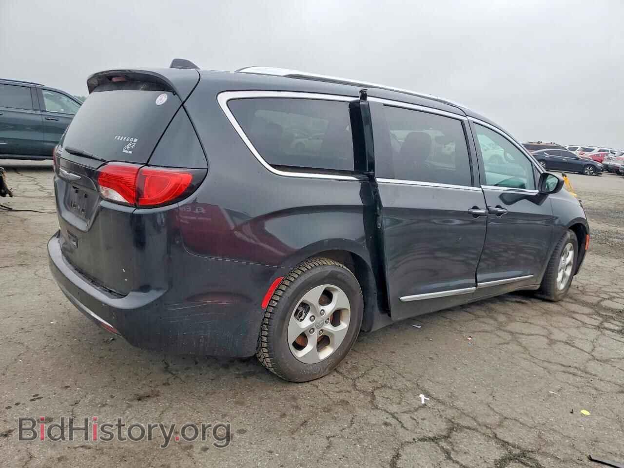 2017 CHRYSLER PACIFICA - VIN: 2C4RC1EG6HR759733 - Photo 3