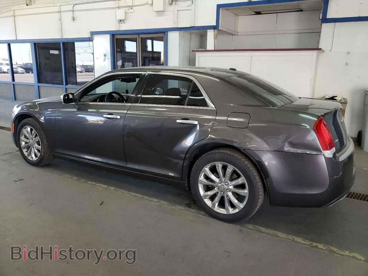 2015 CHRYSLER 300 - VIN: 2C3CCASG8FH773036 - Фото 2