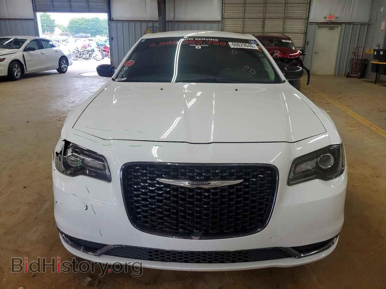2017 CHRYSLER 300 - VIN: 2C3CCAAG4HH653531 - Photo 5