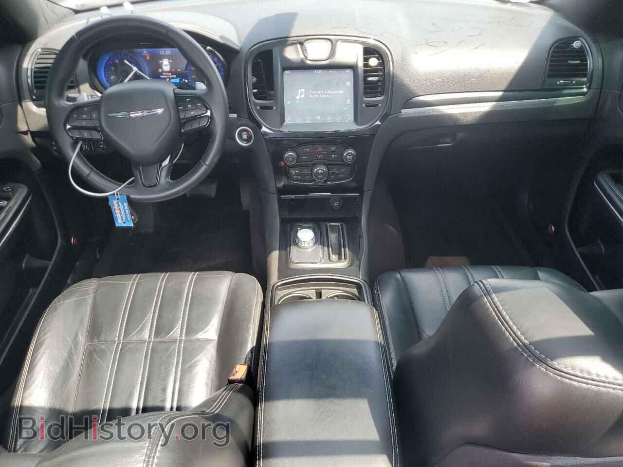 2017 CHRYSLER 300 - VIN: 2C3CCAGG6HH607724 - Фото 8