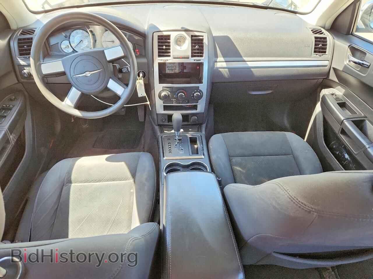2010 CHRYSLER 300 - VIN: 2C3CA4CDXAH307211 - Photo 8