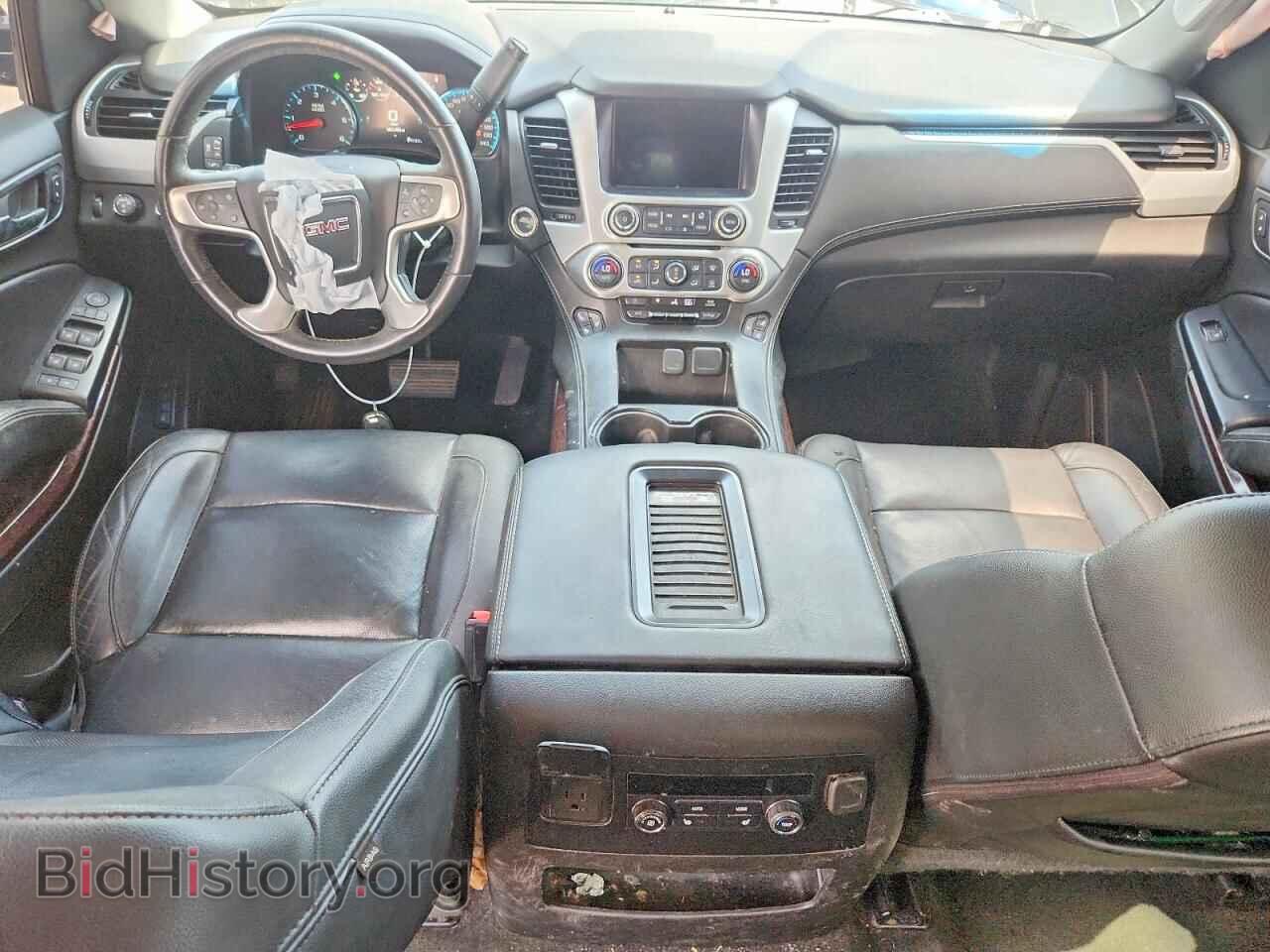 2017 GMC YUKON - VIN: 1GKS2BKC2HR385529 - Photo 8