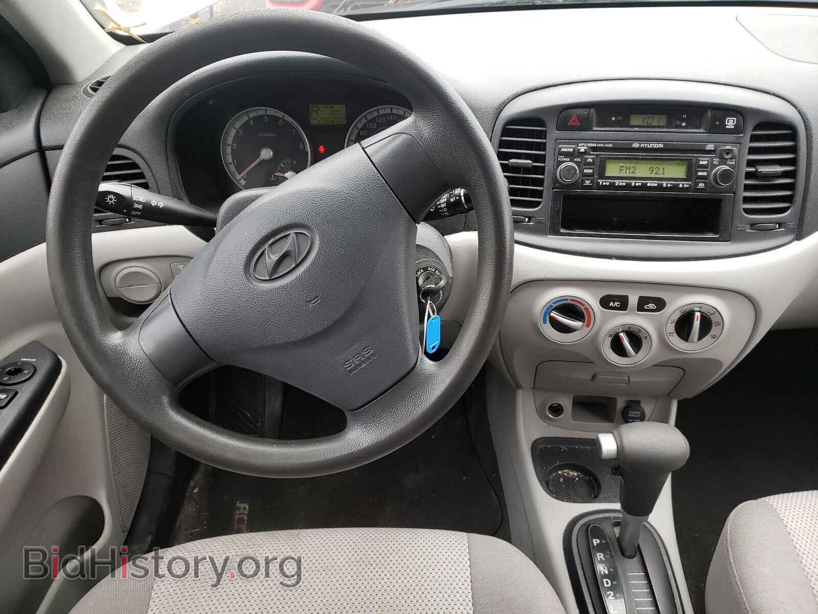 2008 HYUNDAI ACCENT - VIN: KMHCN45C28U211497 - Фото 9