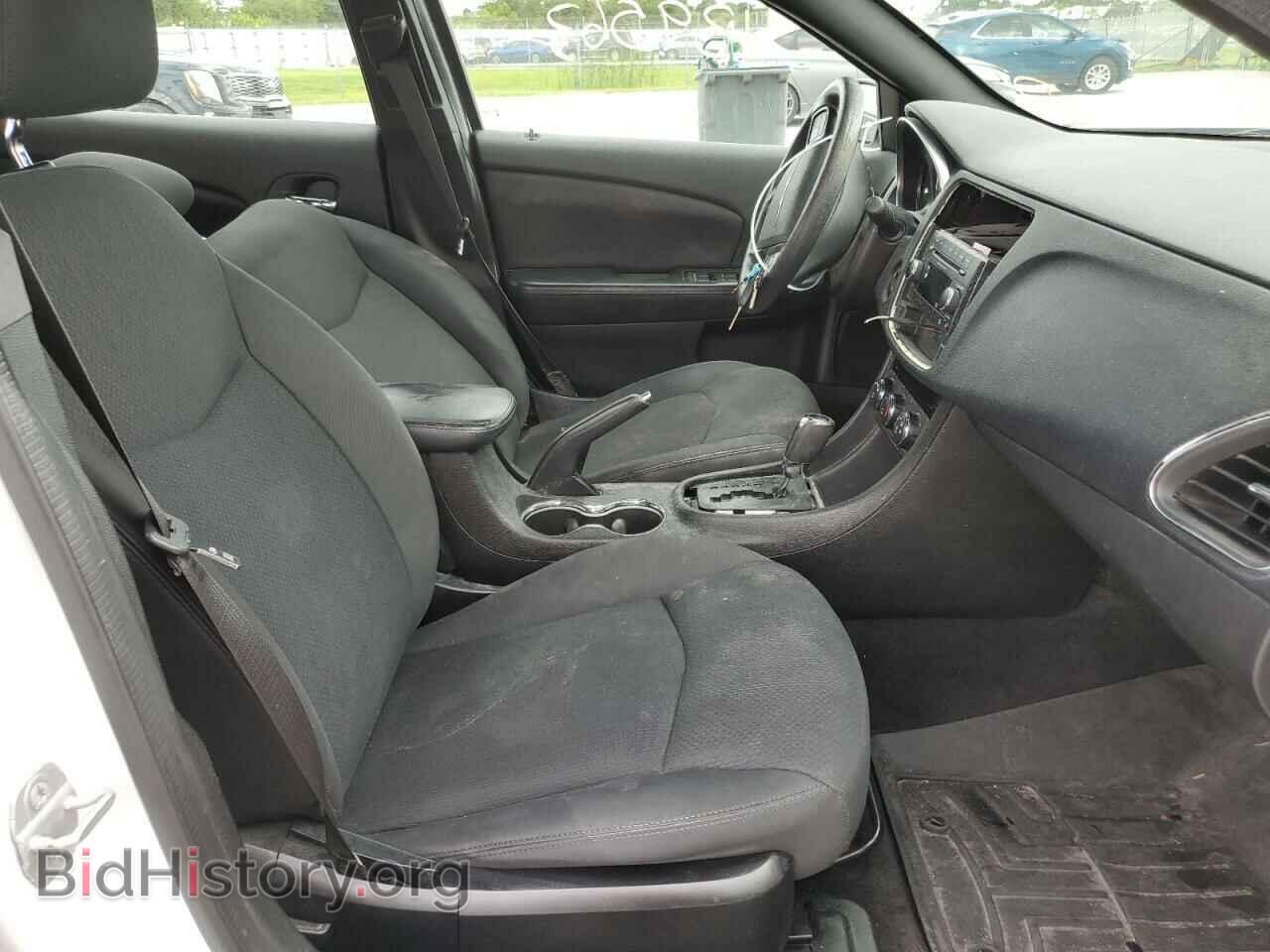 2014 CHRYSLER 200 - VIN: 1C3CCBAB4EN211653 - Photo 5