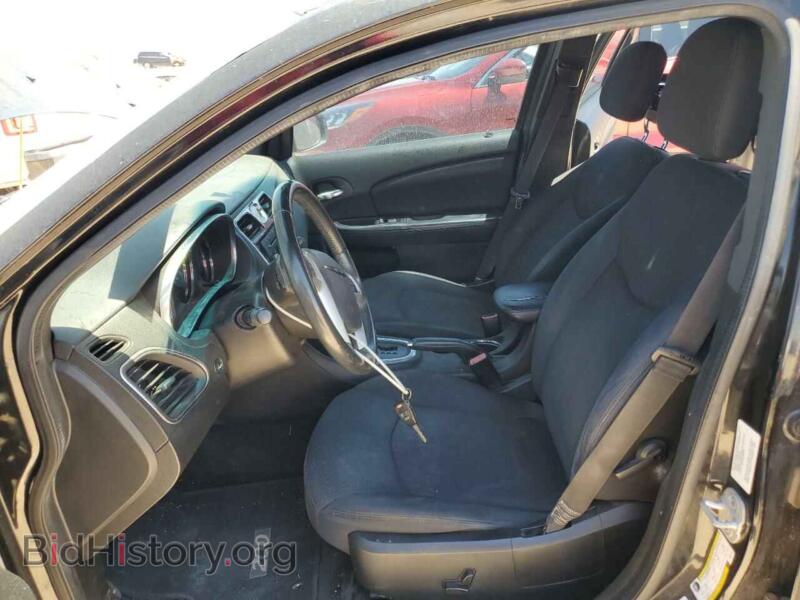 2013 Chrysler 200 (VIN 1C3CCBBB5DN627790) — photo 7 of 12
