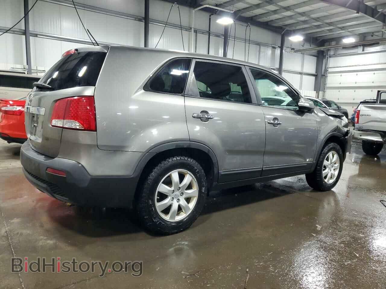 2013 KIA SORENTO - VIN: 5XYKTCA66DG372012 - Фото 3