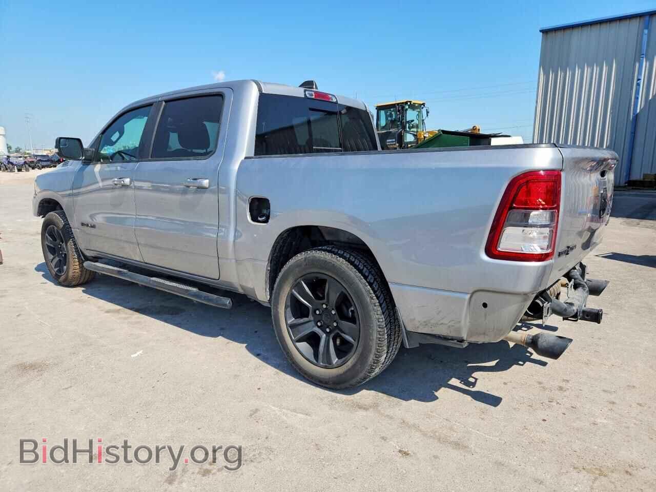 2021 RAM 1500 - VIN: 1C6SRFFT6MN730109 - Фото 2
