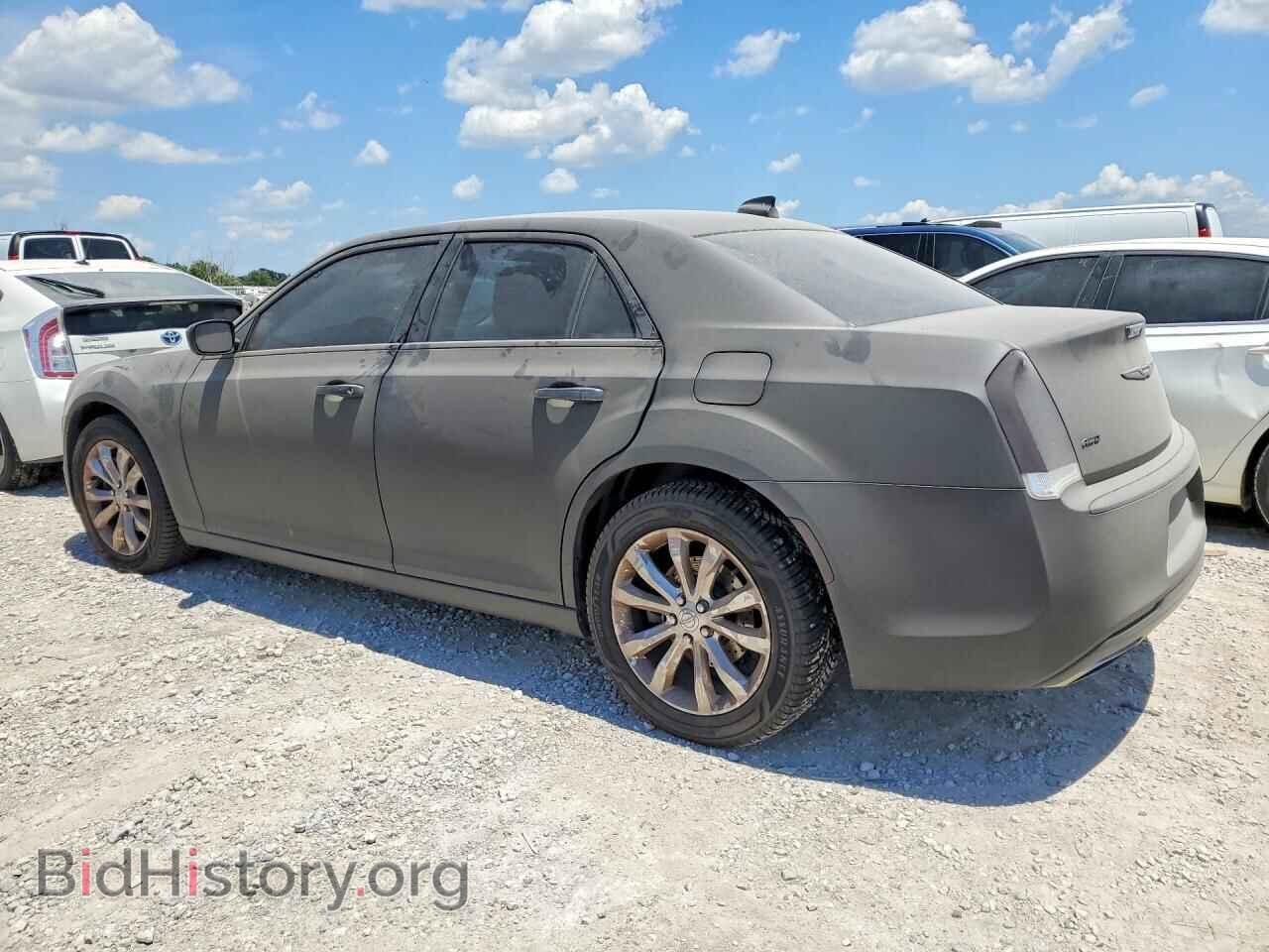 2016 CHRYSLER 300 - VIN: 2C3CCARG9GH305047 - Photo 2
