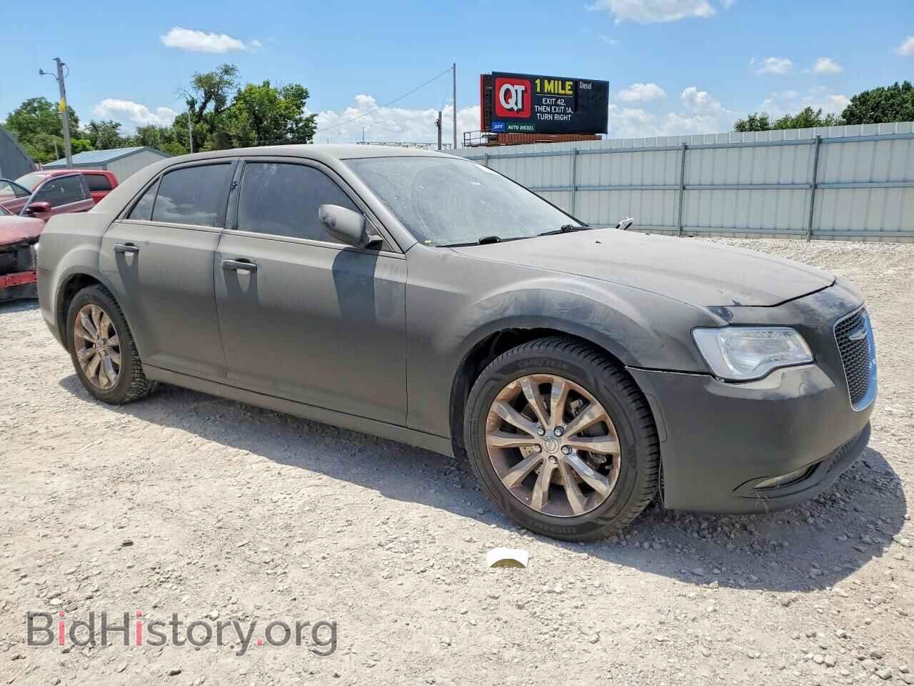 2016 CHRYSLER 300 - VIN: 2C3CCARG9GH305047 - Photo 4