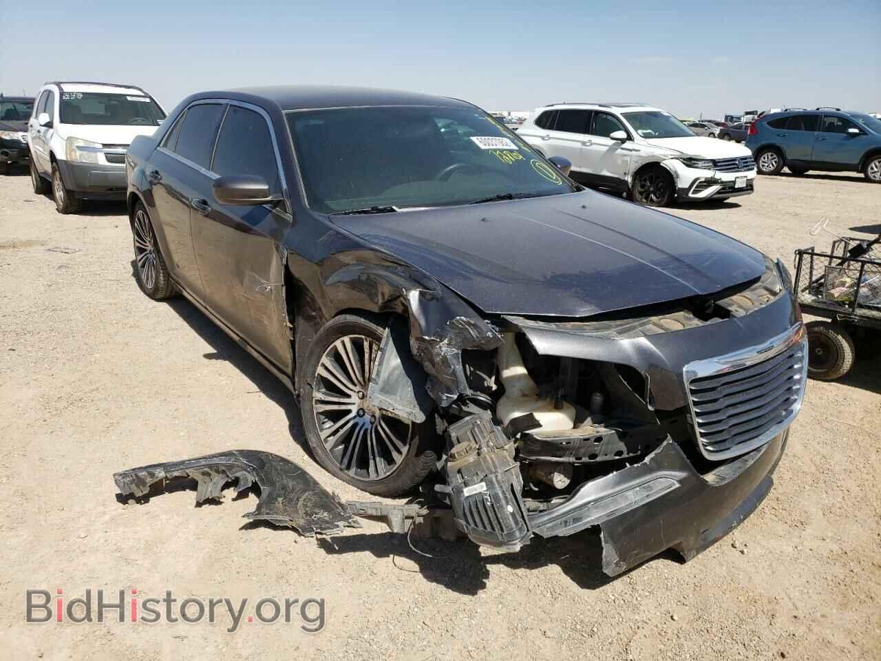 Фотография 2C3CCABT2DH728104 - CHRYSLER 300 2013