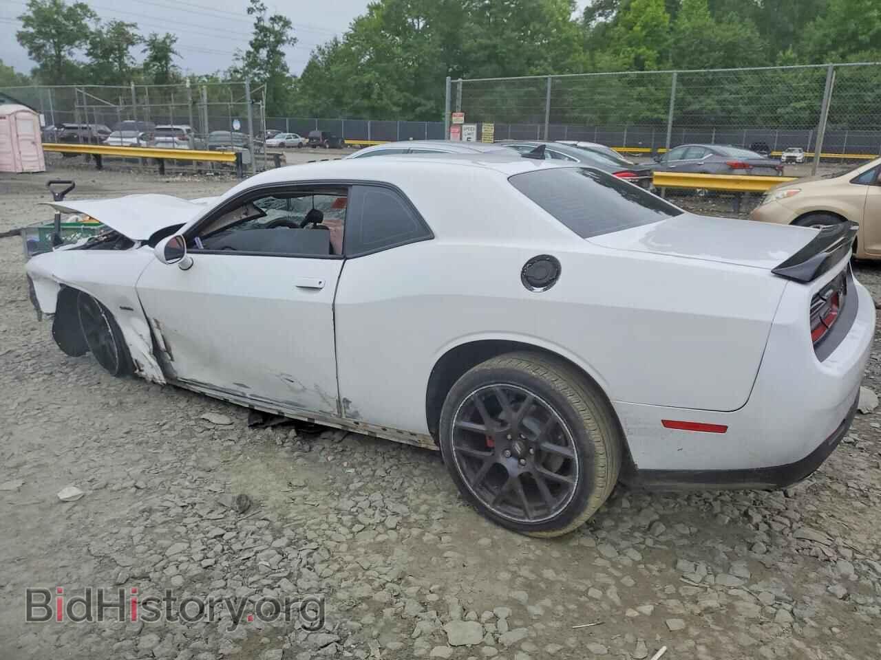 2018 DODGE CHALLENGER - VIN: 2C3CDZBTXJH297258 - Фото 2