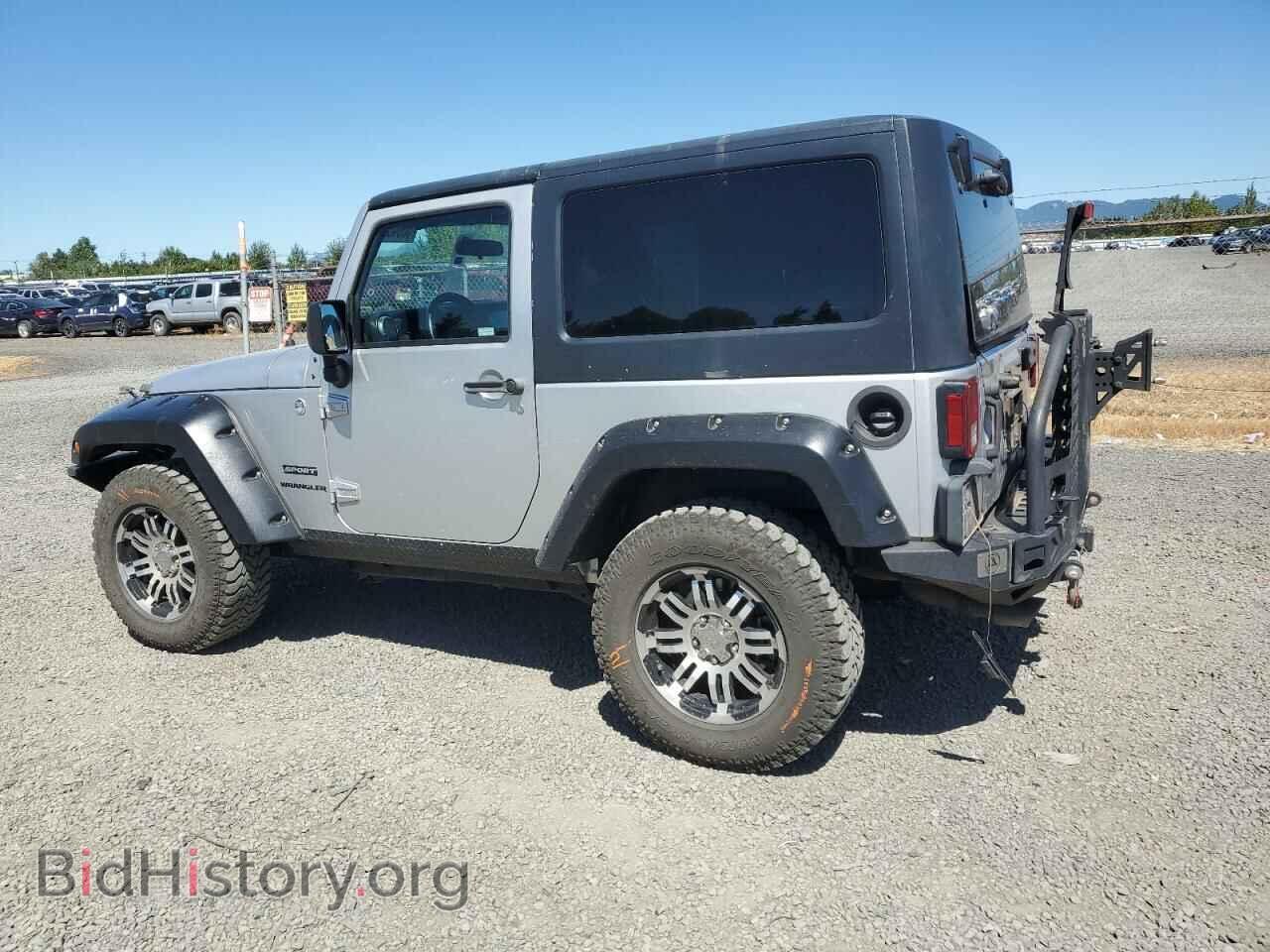 2011 JEEP WRANGLER - VIN: 1J4AA2D15BL548166 - Фото 2