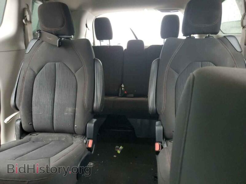 2018 Chrysler PACIFICA (VIN 2C4RC1FG9JR108505) — фото 10 из 13