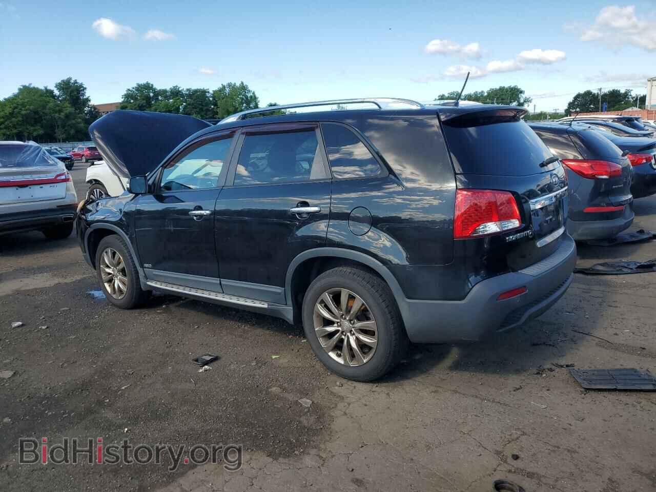 2011 KIA SORENTO - VIN: 5XYKUDA23BG178406 - Photo 2