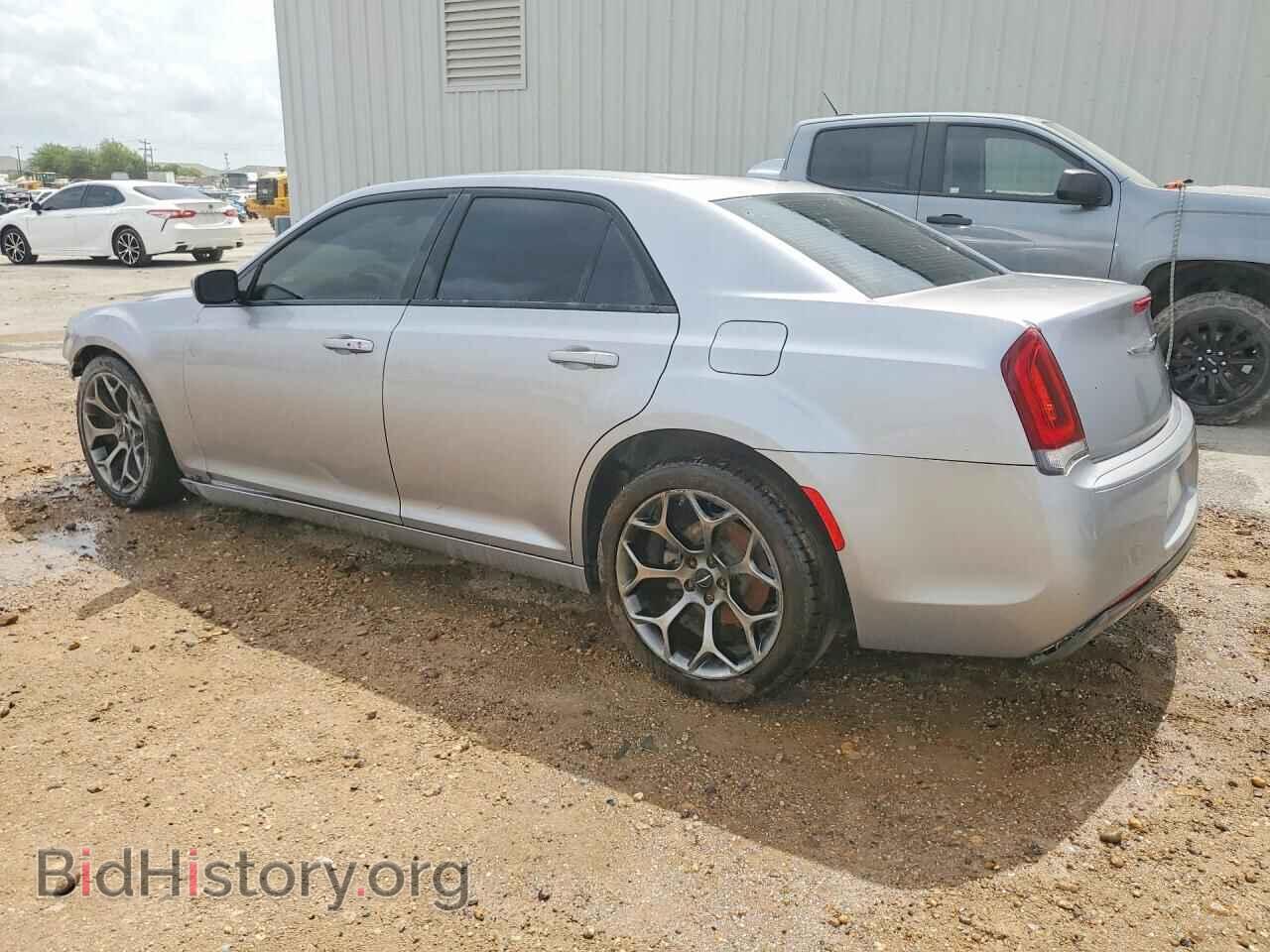 2016 CHRYSLER 300 - VIN: 2C3CCABG0GH238476 - Photo 2
