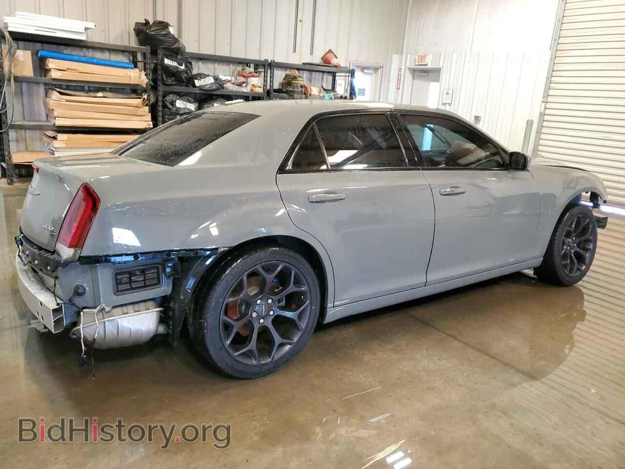 2019 CHRYSLER 300 - VIN: 2C3CCABG3KH686123 - Фото 3