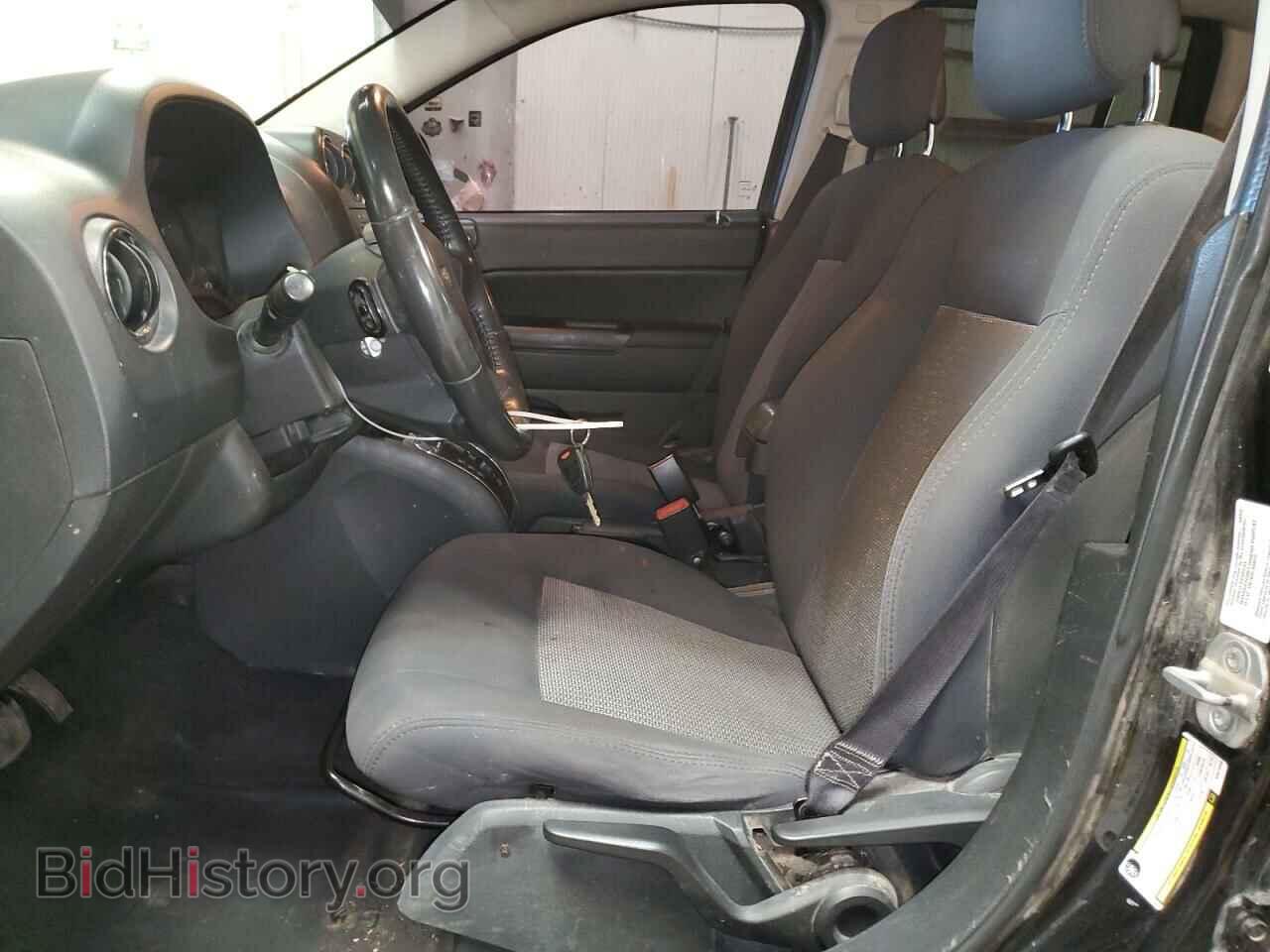 2010 JEEP COMPASS - VIN: 1J4NF1FB8AD675098 - Фото 7