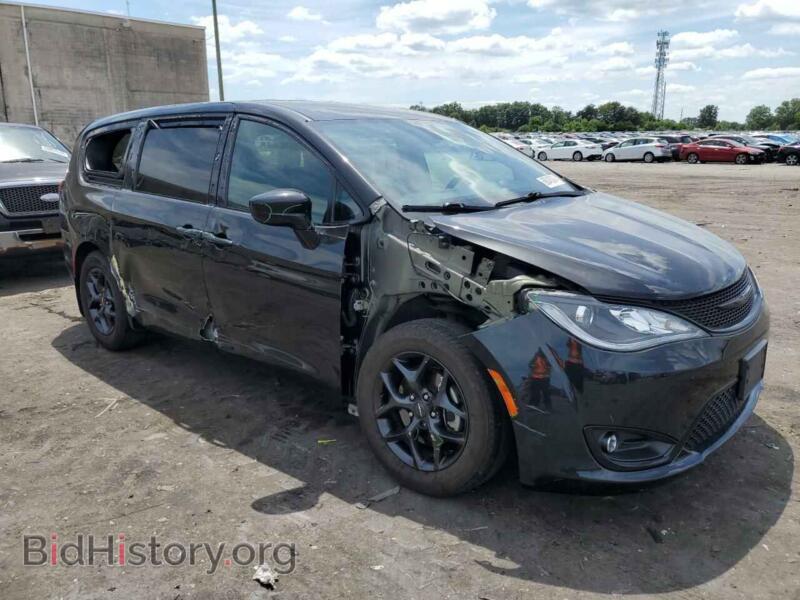 2019 Chrysler PACIFICA (VIN 2C4RC1FG4KR738143) — photo 4 of 14