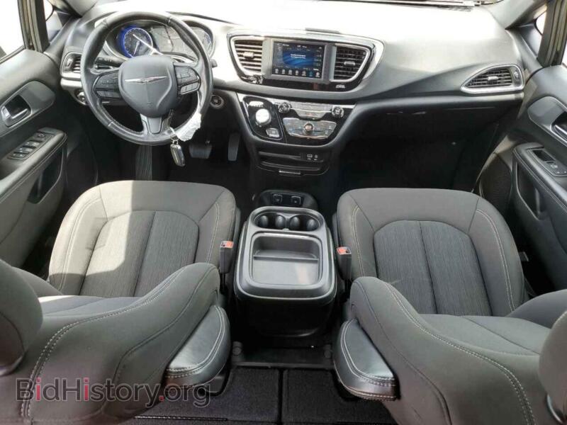 2019 Chrysler PACIFICA (VIN 2C4RC1FG4KR738143) — photo 8 of 14