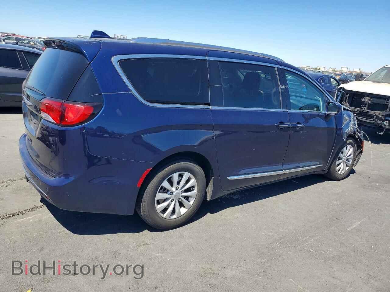 2018 CHRYSLER PACIFICA - VIN: 2C4RC1BG2JR115317 - Фото 3